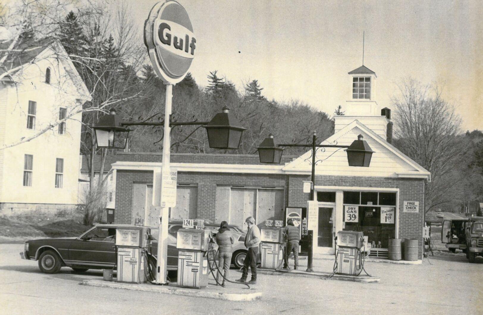 South Street Gasoline Station in Stockbridge, February 1984.